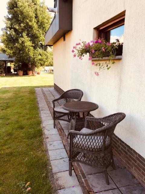 Justb Hotel Riemst Exterior foto